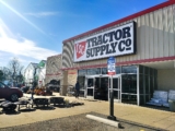 Are Dogs Allowed in Tractor Supply? 2023 Updated Facts & FAQ